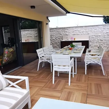 Soncna Oaza - Melita *